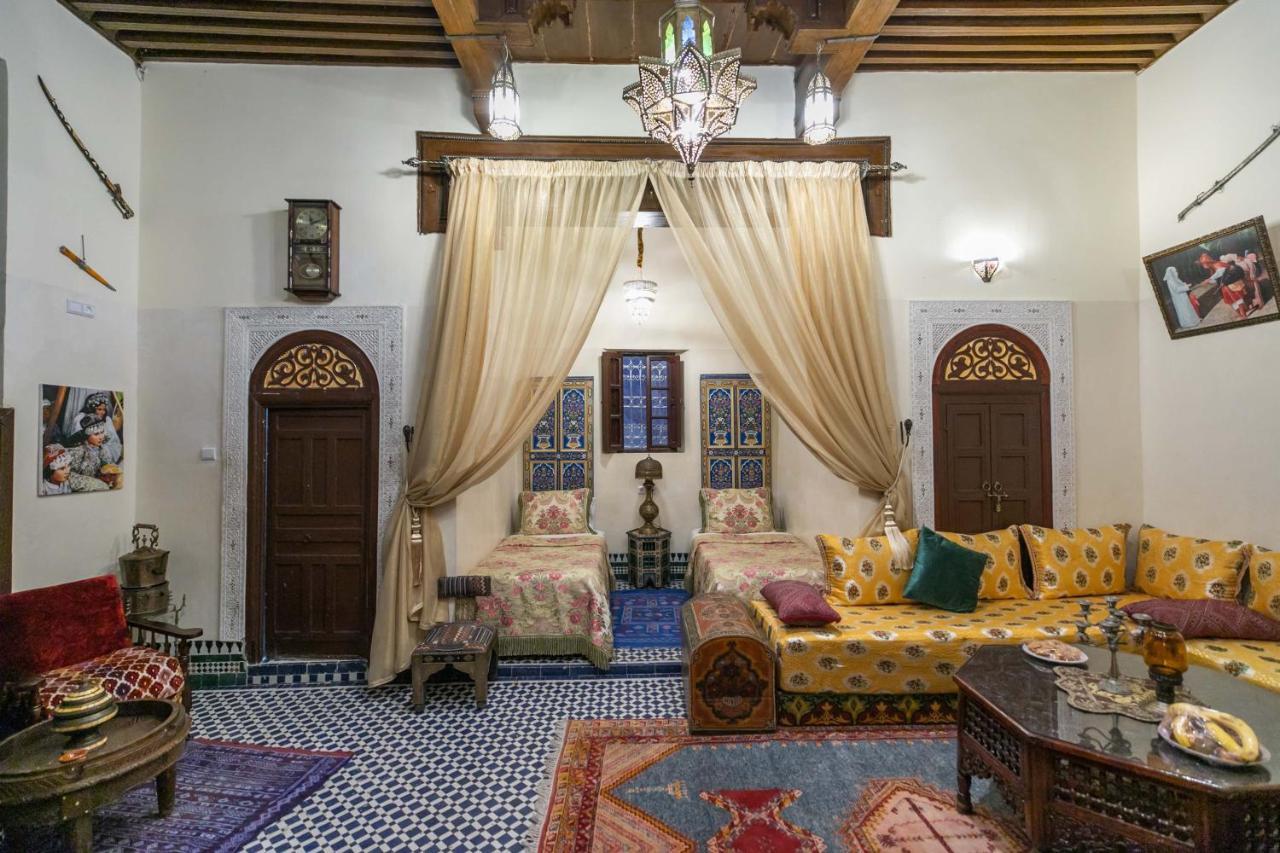Riad Avec Terrasse Privee Et Piscine Partagee A 300M Fès Exteriör bild