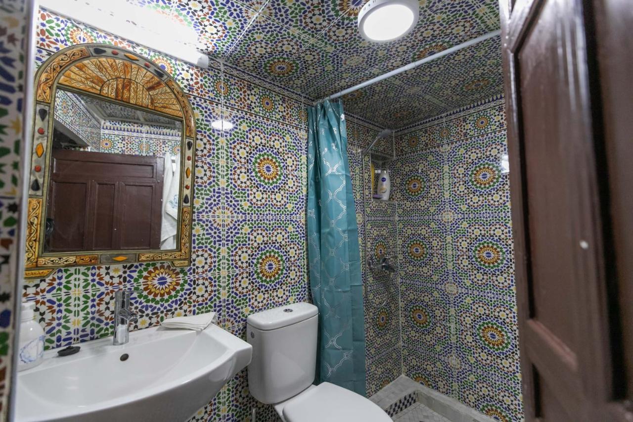 Riad Avec Terrasse Privee Et Piscine Partagee A 300M Fès Exteriör bild