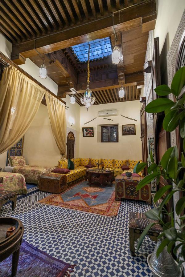 Riad Avec Terrasse Privee Et Piscine Partagee A 300M Fès Exteriör bild
