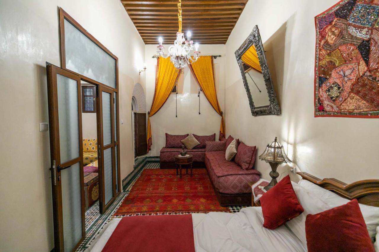 Riad Avec Terrasse Privee Et Piscine Partagee A 300M Fès Exteriör bild